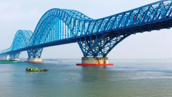 中鐵山橋集團(tuán)史洪波一行到金格建科訪問(wèn)交流